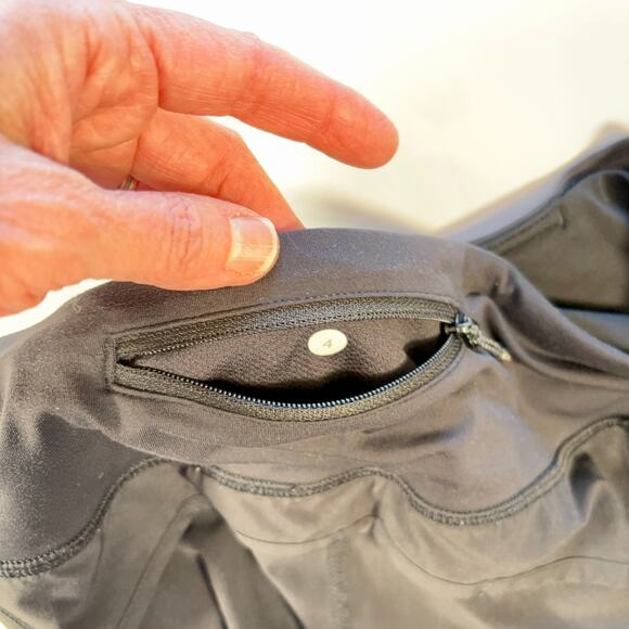 Lululemon Pace Setter Running Shorts Black Size 4 Discontinued 3.5” Inseam - Picture 2 of 6